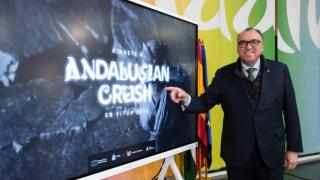 Arturo Bernal en la presentación de la presencia de Andalucía en Fitur la próxima semana.
