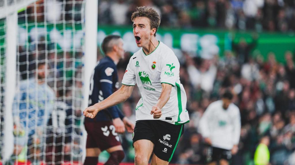 Javi Castro celebra un gol.