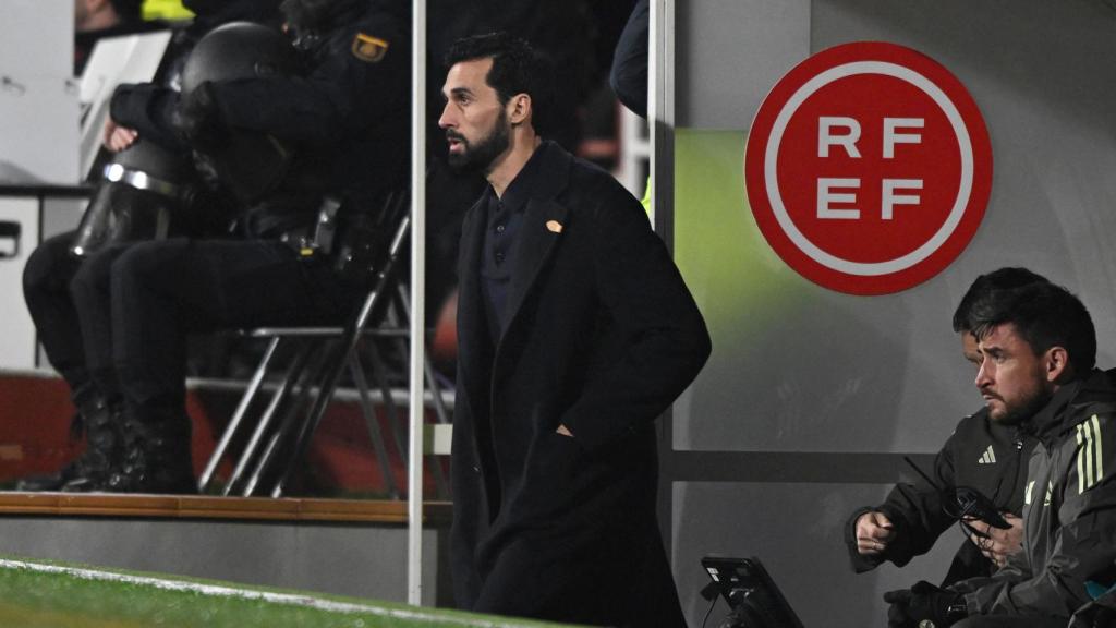 Álvaro Arbeloa, en el banquillo del Carlos Belmonte.