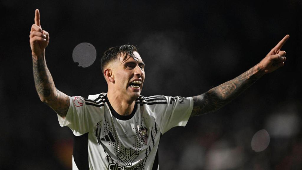 Jefte Betancor celebra uno de sus goles ante el Real Madrid.