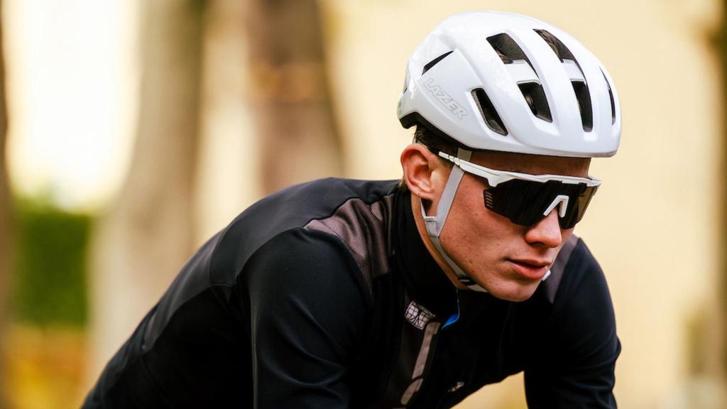 Casco de bici para carreteras Sphere KinetiCore.