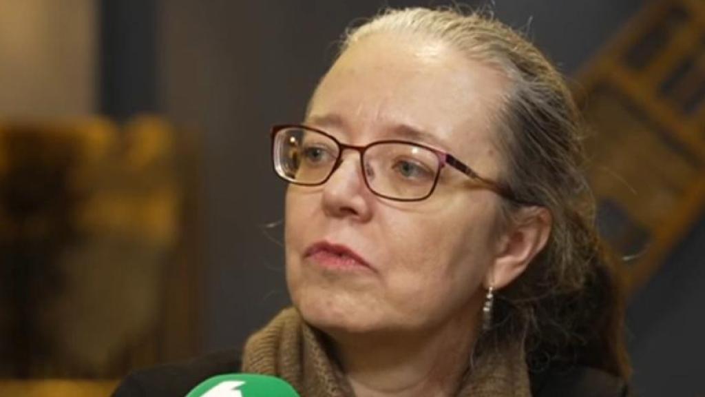 Silvia, una canaria viviendo en Nuuk (Groenlandia), es entrevistada por Ana Pastor.