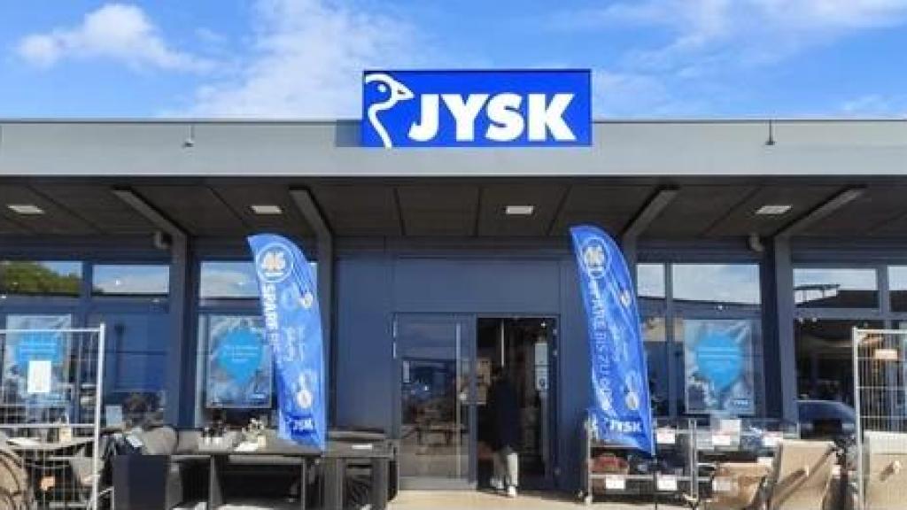 Fachada Jysk.