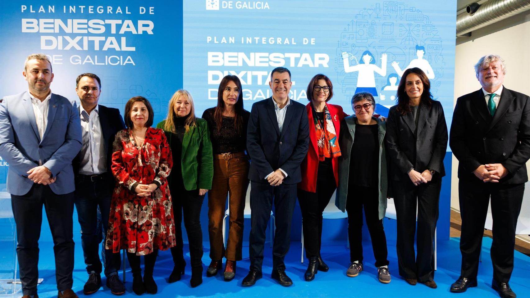 Acto de presentación del nuevo plan de bienestar digital en Santiago