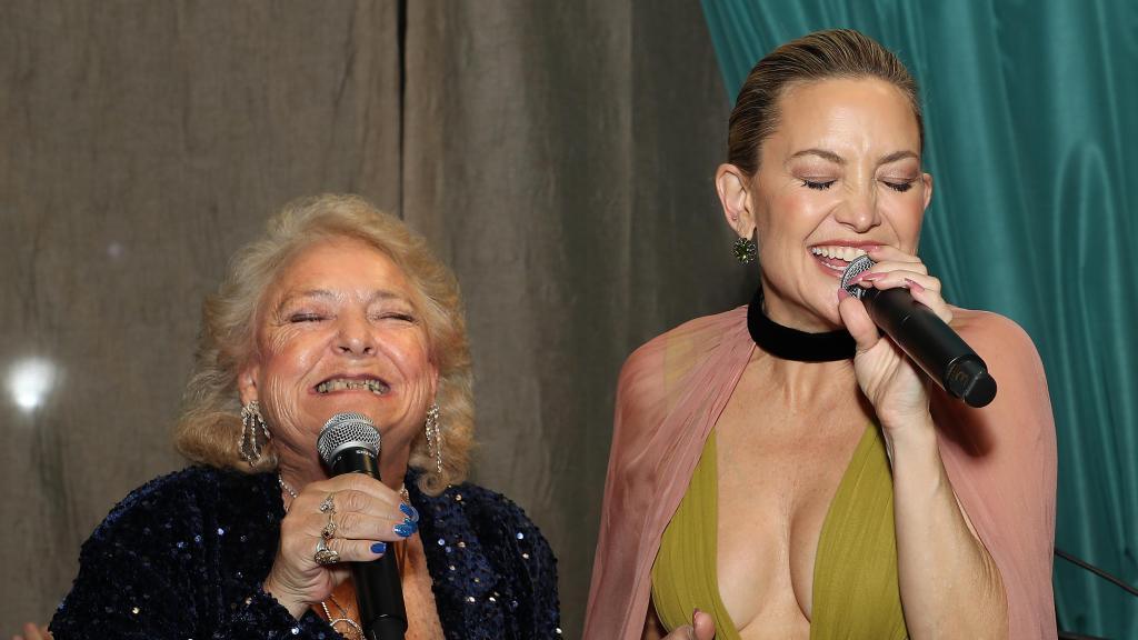 Hudson y Claire Sardina, juntas en la premiere de la película.