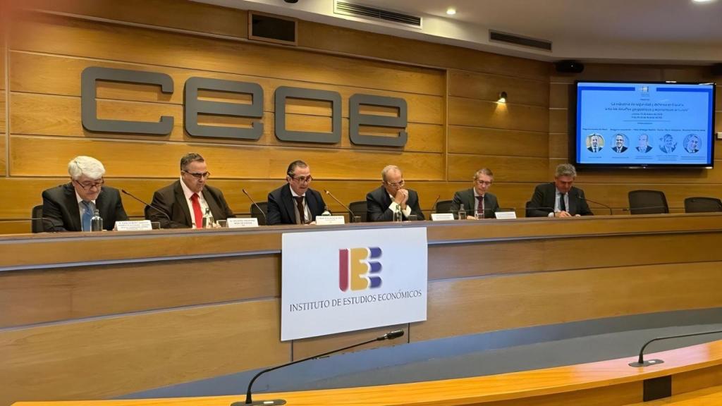 Presentación de la revista del IEE: “La industria de seguridad y defensa en España ante los desafíos geopolíticos y económicos actuales”