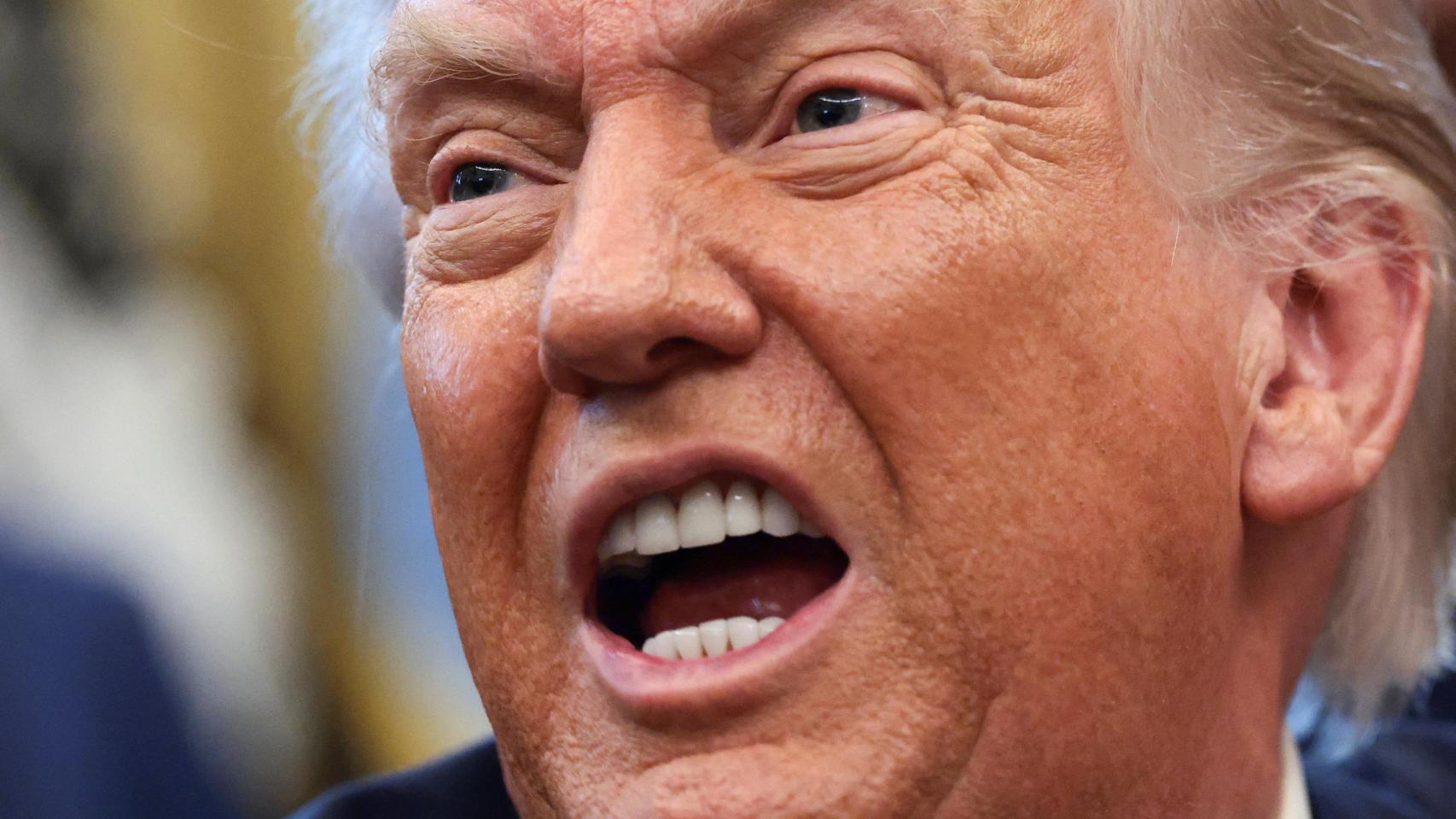 El presidente de Estados Unidos, Donald Trump, comparece desde la Casa Blanca.