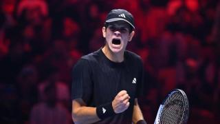 Rafa Jódar celebra un punto.