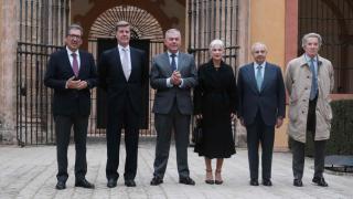 Imagen de la presentación del homenaje, que contó con la presencia del alcalde de Sevilla, José Luis Sanz, y la consejera de Cultura y deporte, Patricia del Pozo.