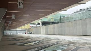 La estación de autobuses de Santiago vacía por la huelga de transportes