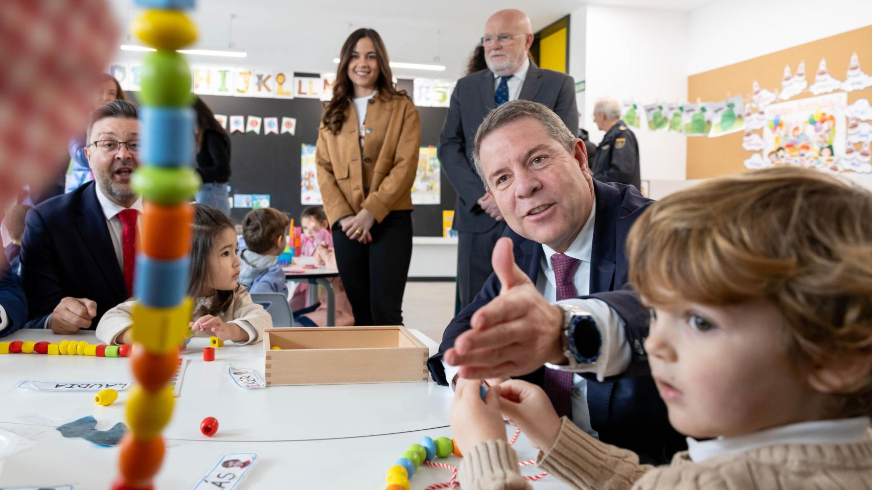 Emiliano García-Page ha visitado este viernes un colegio en Albacete.