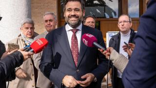 Paco Núñez durante su visita en Bargas (Toledo).