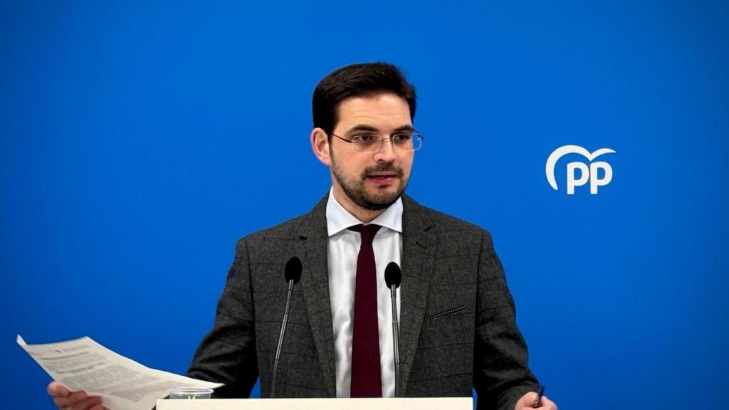 Santiago Serrano en rueda de prensa.