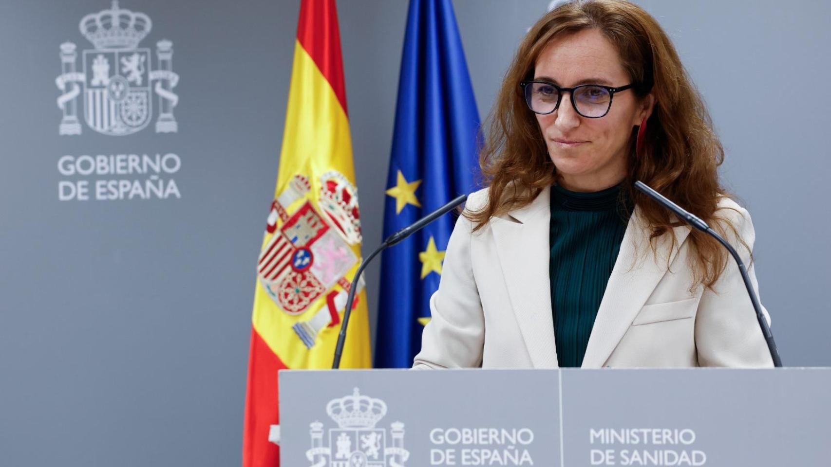 Mónica García, ministra de Sanidad, en una rueda de prensa este viernes.
