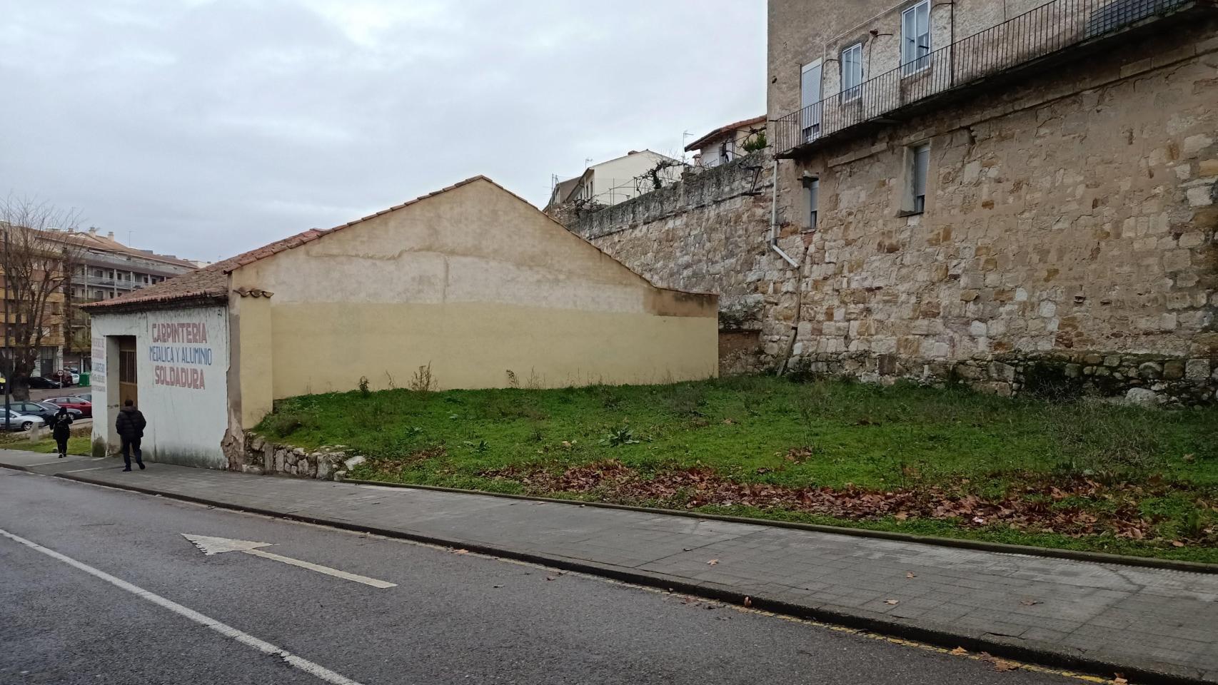 Uno de los edificios que se van a demoler en la cuesta de San Martín