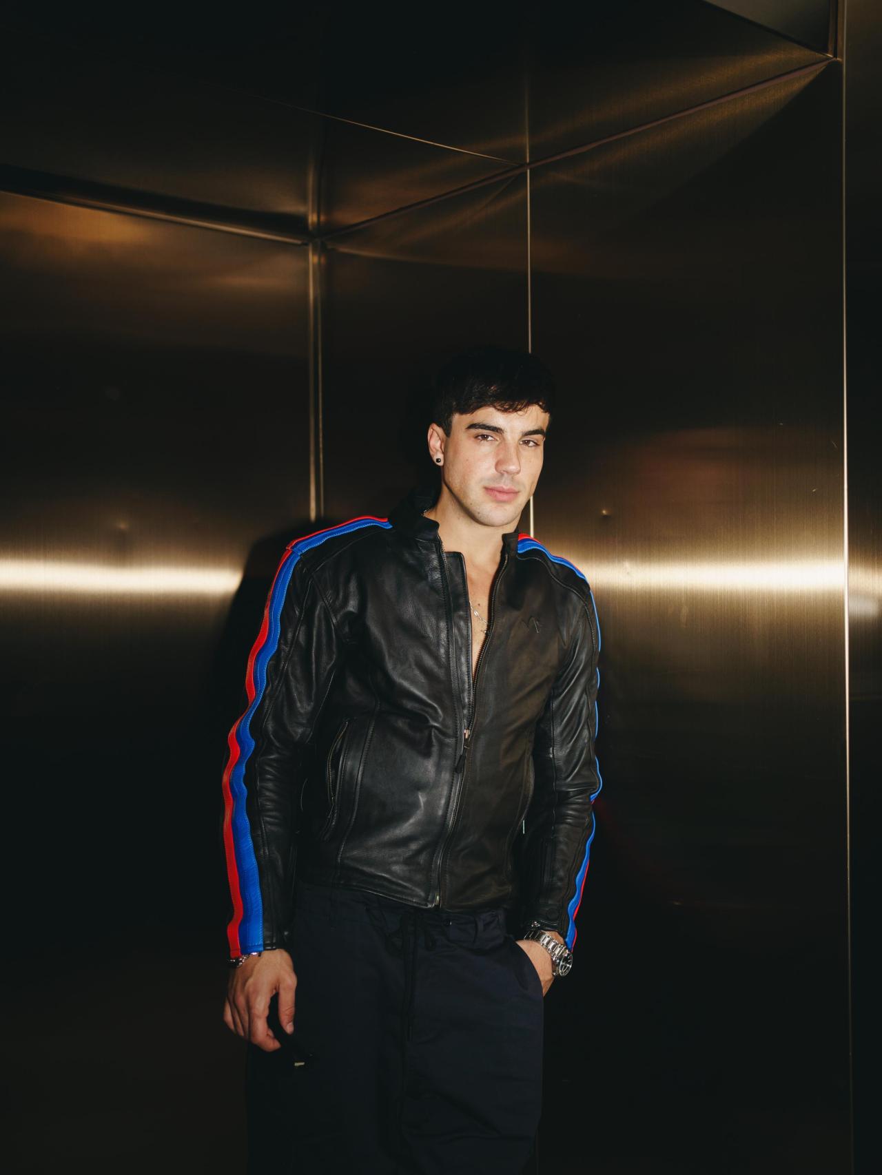 Óscar Casas cuenta que la figura central de su vida es su madre, Heidi.