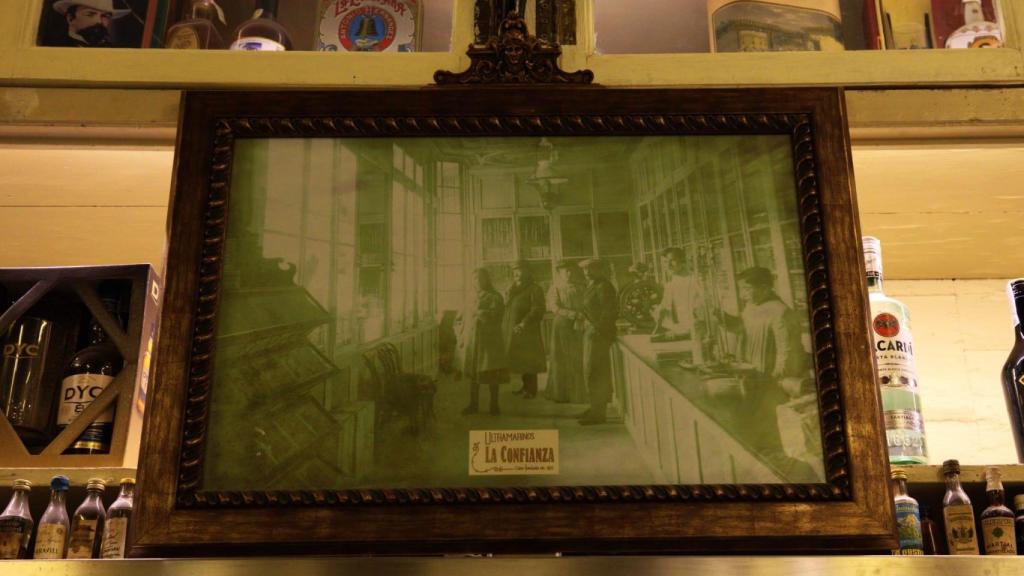 Ultramarinos La Confianza, Huesca.