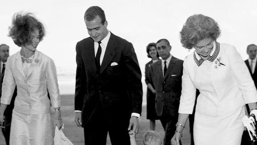 Los reyes eméritos Juan Carlos y Sofía, junto a Irene de Grecia.