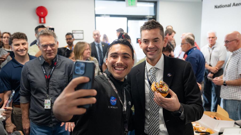 Jared Isaacman en el Centro Marshal.