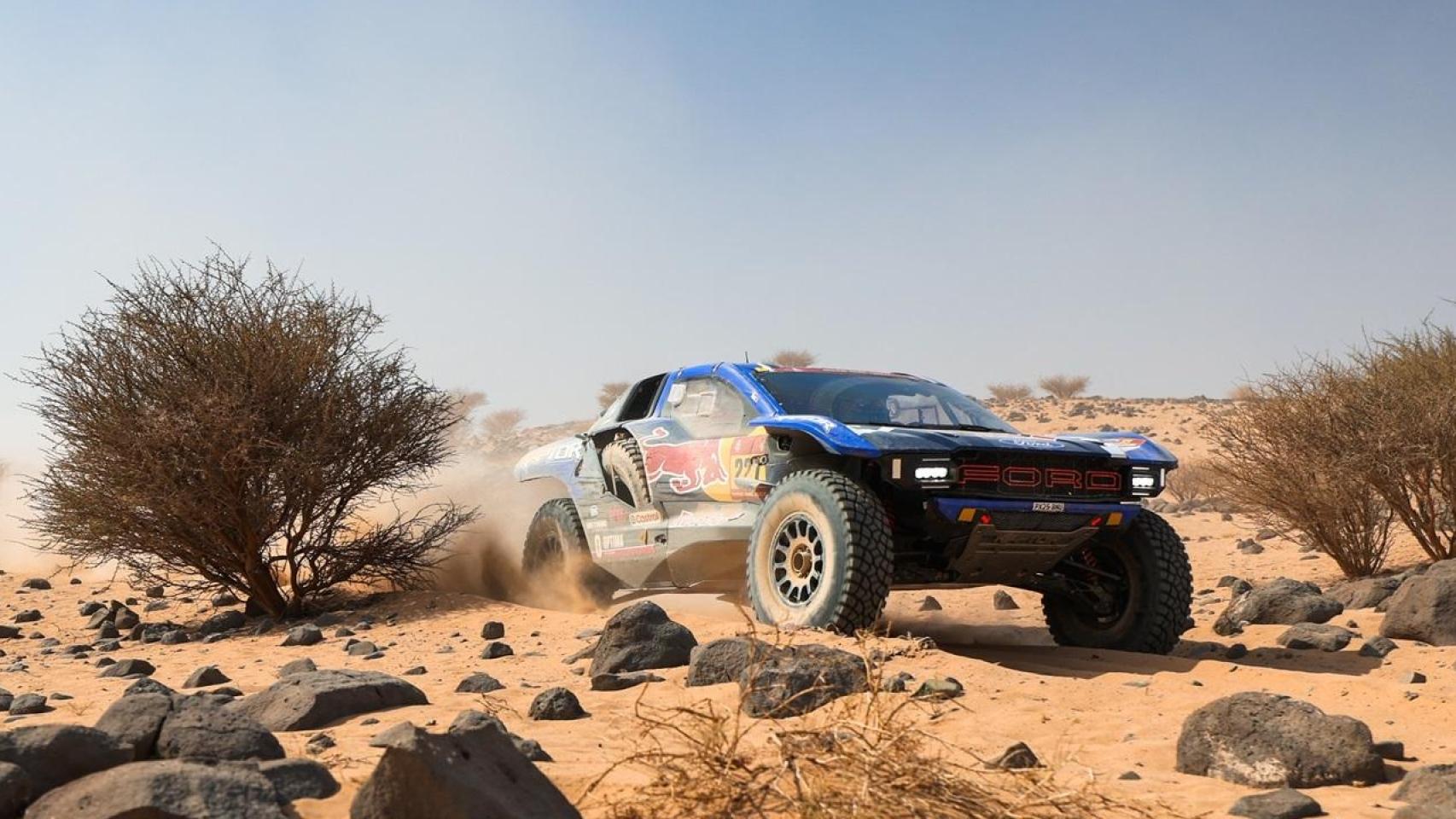 Nani Roma, durante la etapa 11 del Rally Dakar.
