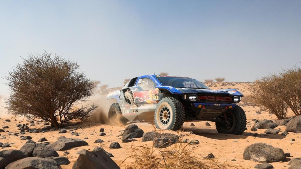 Nani Roma, durante la etapa 11 del Rally Dakar.