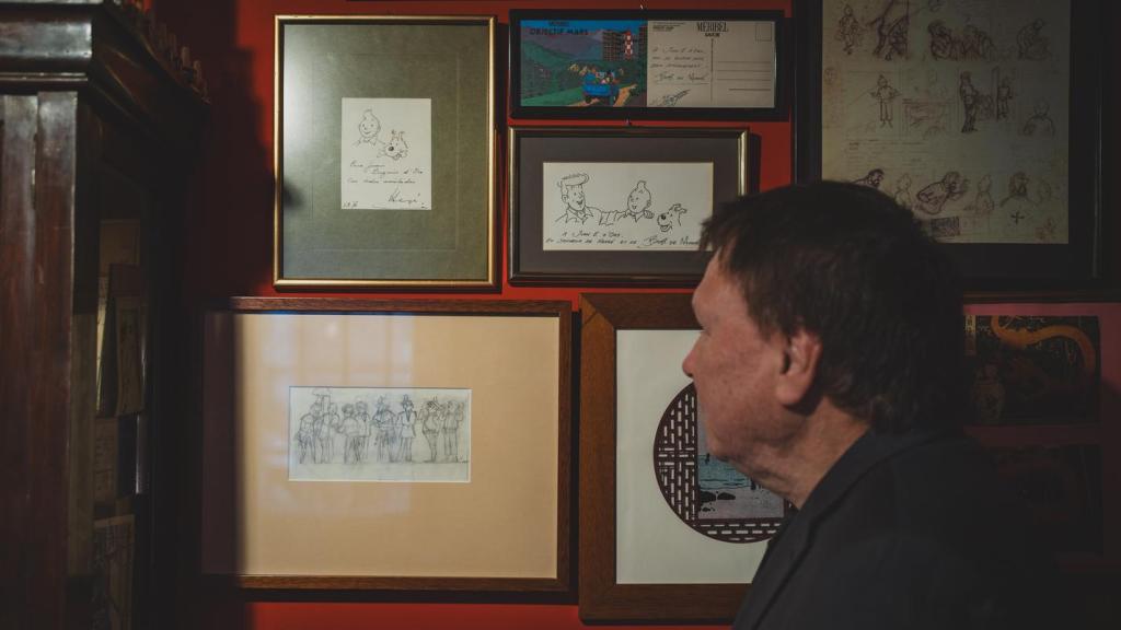 Los dos originales: el dibujo de Hergé dedicado y la lámina comprada en una subasta.