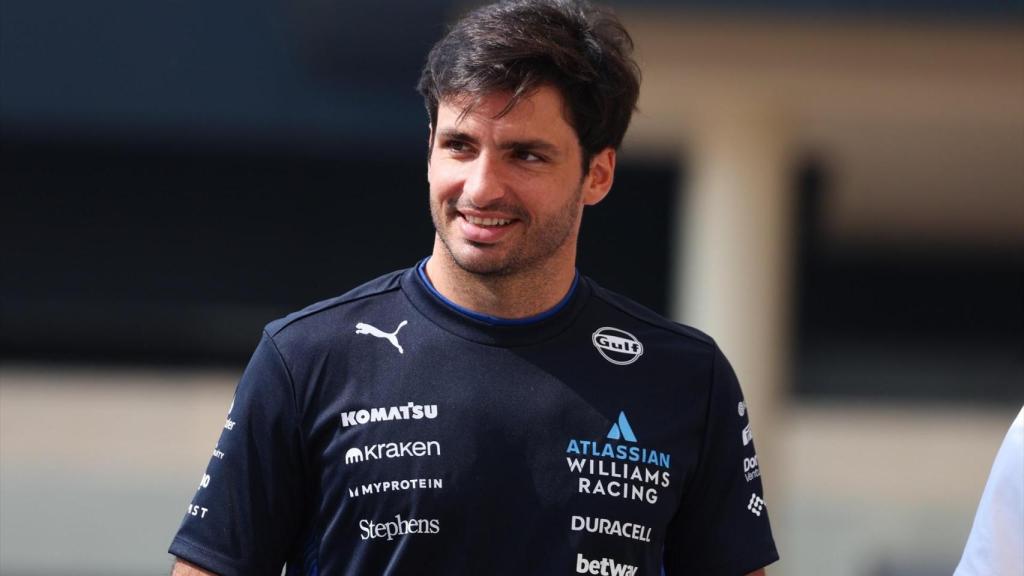 Carlos Sainz, en el paddock de Fórmula 1 con el equipo Williams