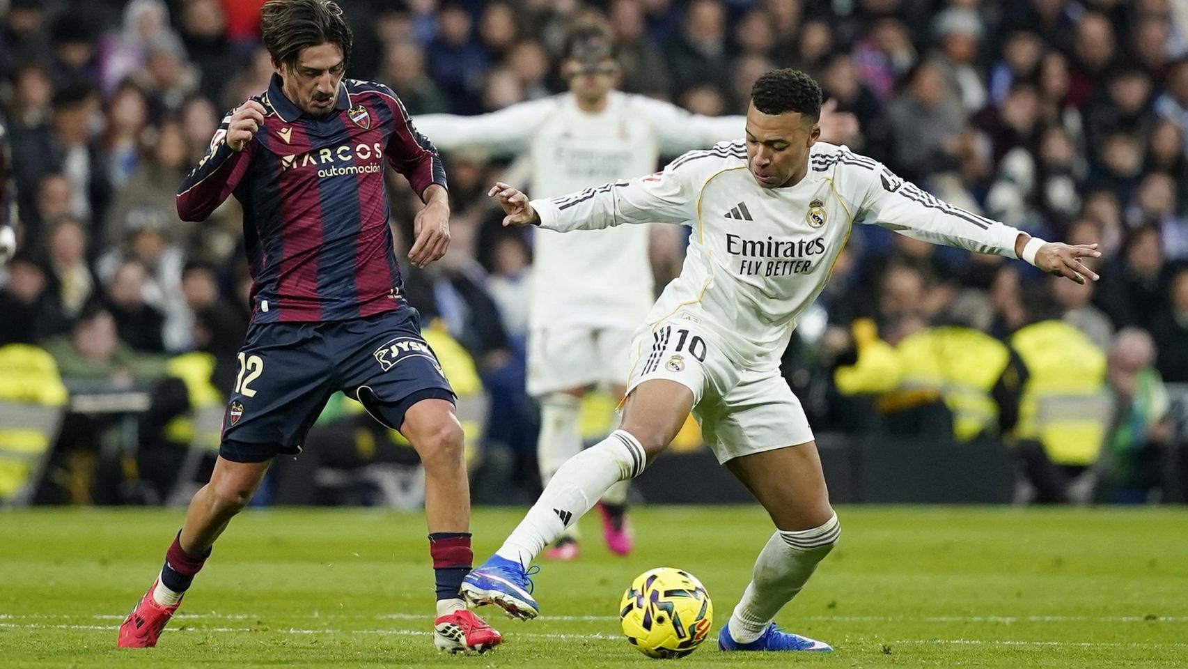 Mbappé, en el partido ante el Levante.