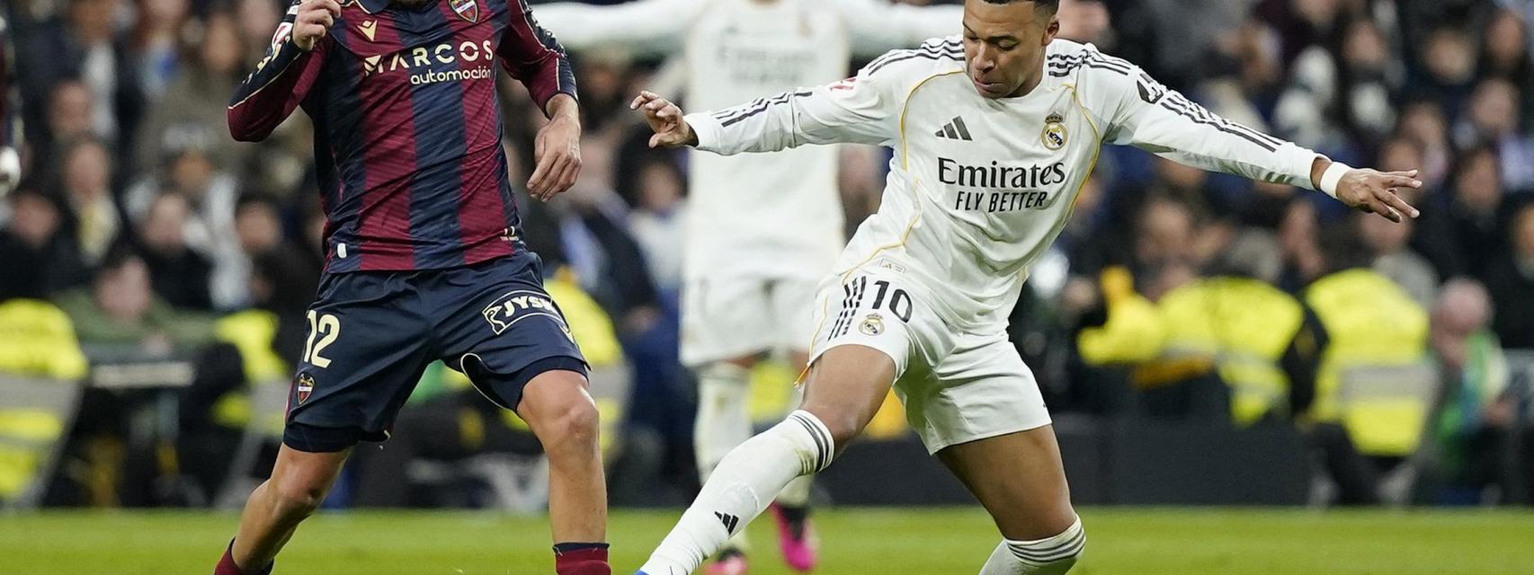 Mbappé, en el partido ante el Levante.
