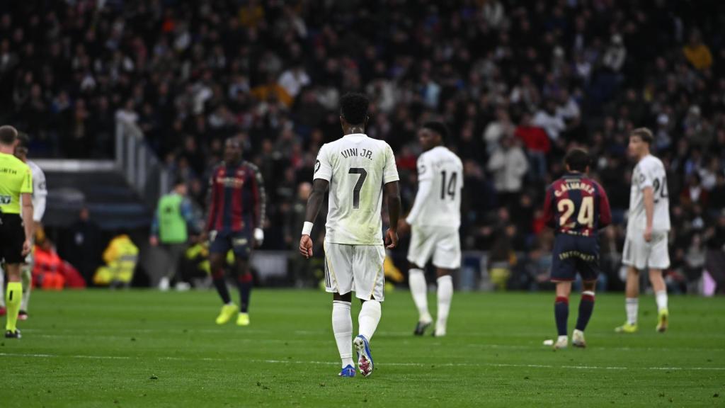 Vinícius durante a partida 