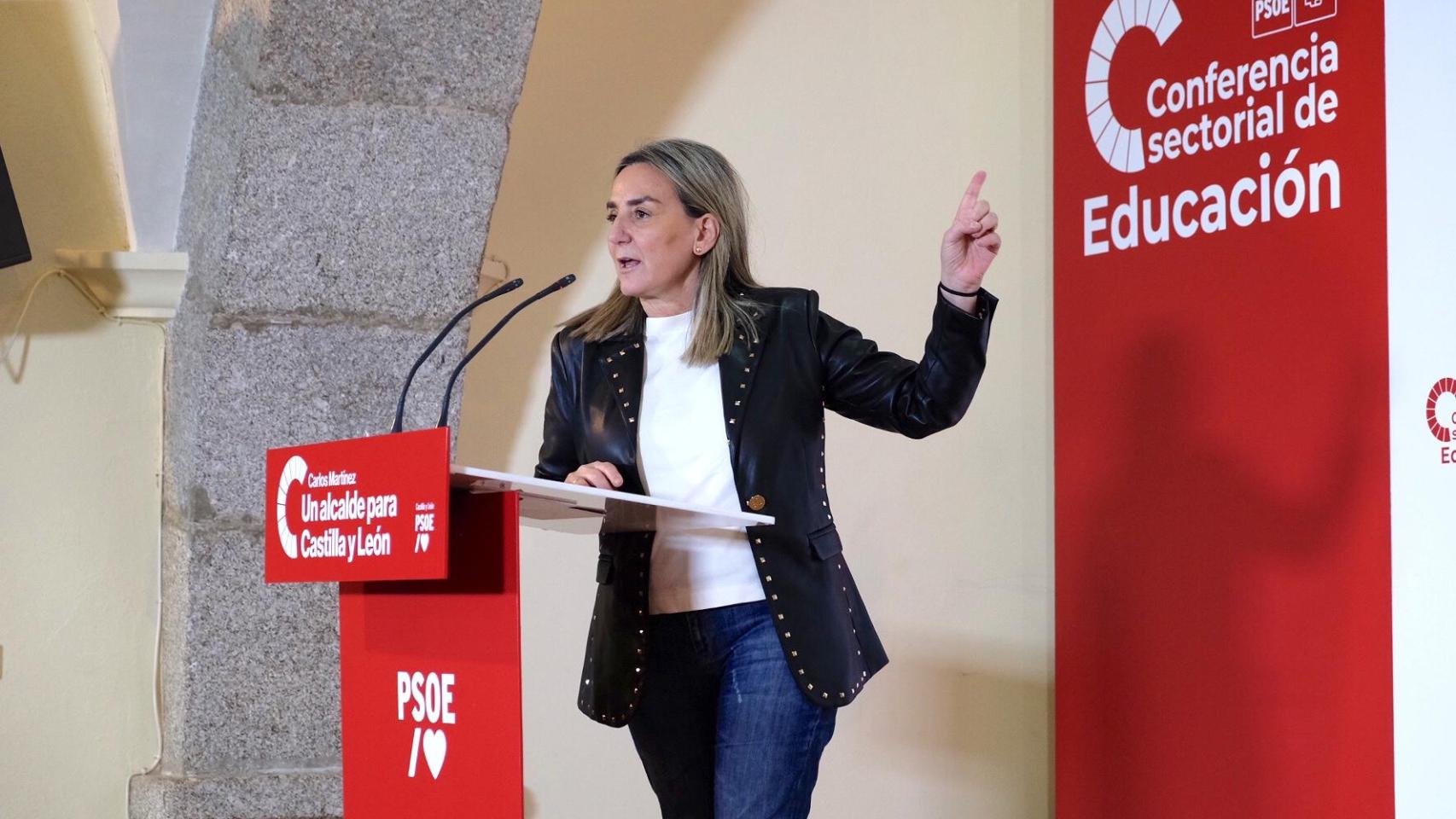 La ministra de Educación, Milagros Tolón, durante su participación en la Conferencia Sectorial de Educación del PSOE de Castilla y León, en el municipio salmantino de Béjar, este sábado