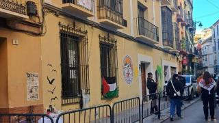 El edificio de la Junta de calle Ollerías este sábado.