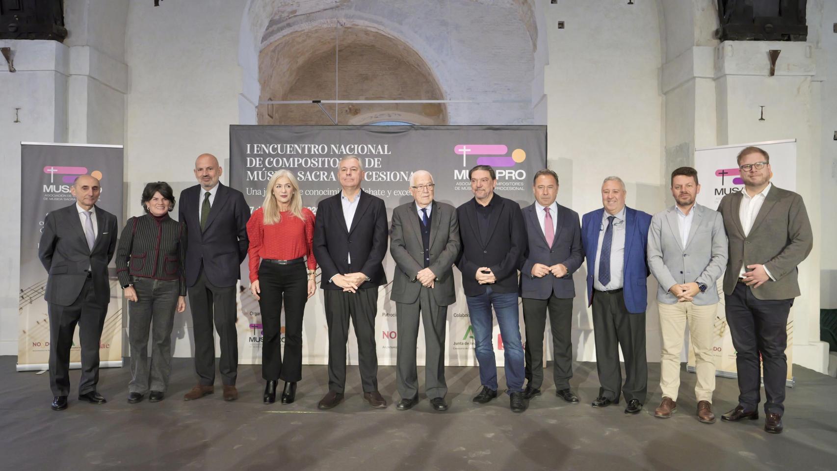 La consejera de Cultura, Patricia del Pozo, y el alcalde Sevilla, José Luis Sanz, en el I Encuentro Nacional de Compositores de Música Sacra Procesional