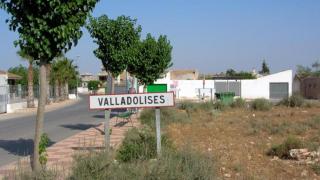 La entrada a la pedanía murciana de Valladolises donde ha muerto la menor.