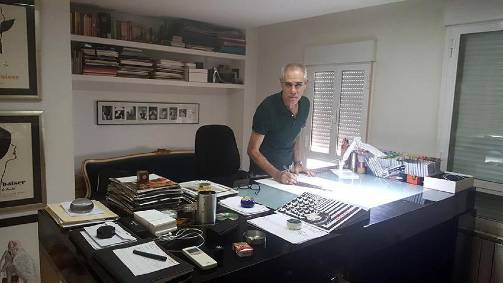 Arturo Elena, ilustrador turolense.