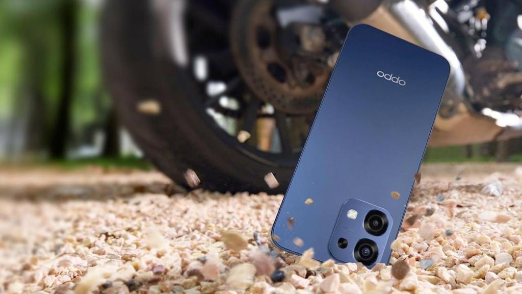 OPPO A6 Pro en una caída