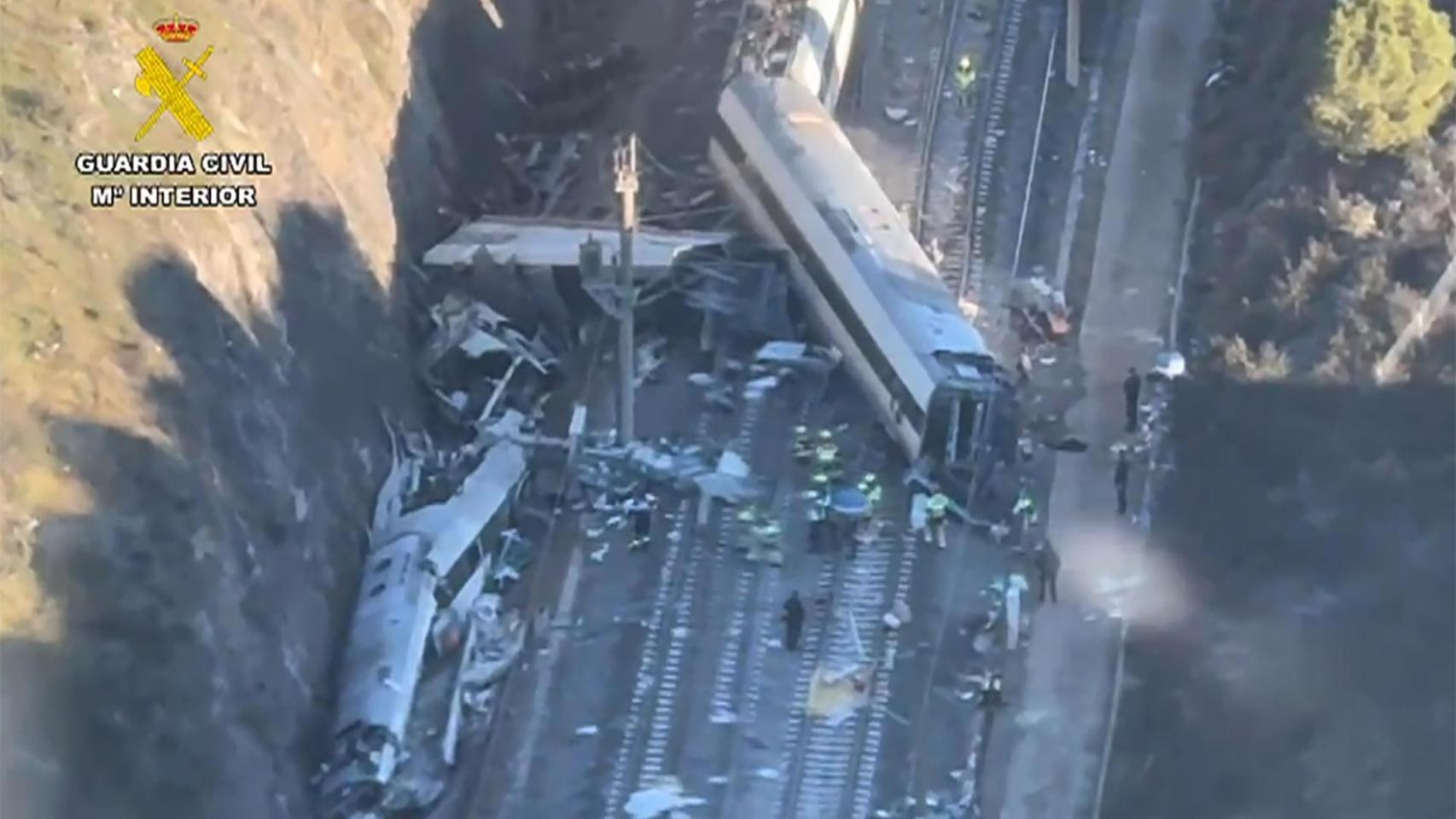 Imagen del accidente captada por la Guardia Civil desde un helicóptero.