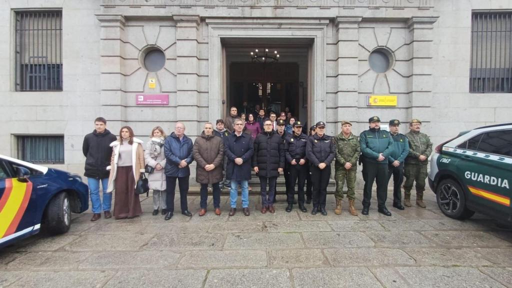 Minuto de silencio en Ávila.