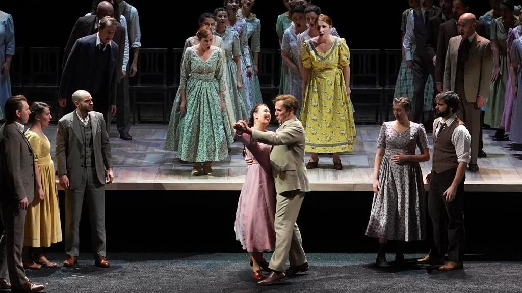 Momento del 'Eugenio Oneguin' de Laurent Pelly. Foto: Karl Foster