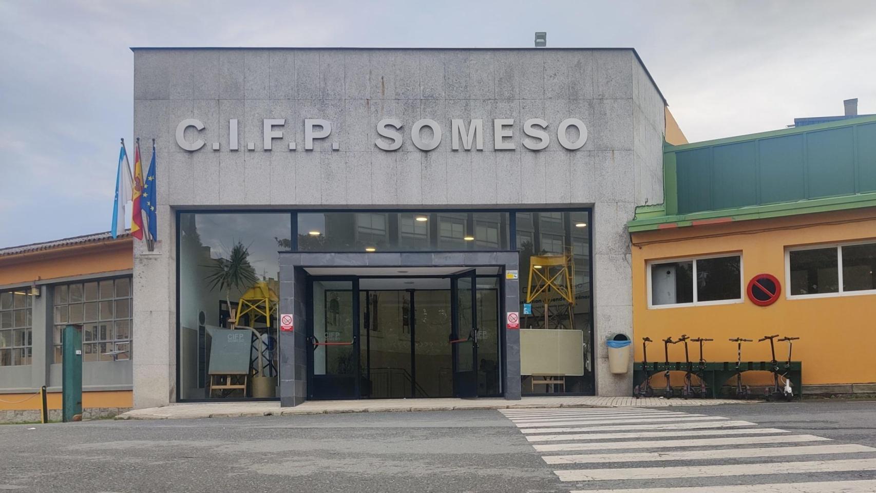 Fachada de CIFP de Someso, al lado de donde se ejecutarán las actuaciones.
