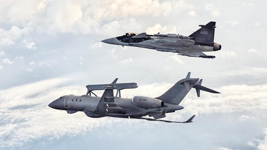 Caza Gripen junto a avión AWACS GlobalEye, las propuestas de Suecia para la aviación canadiense