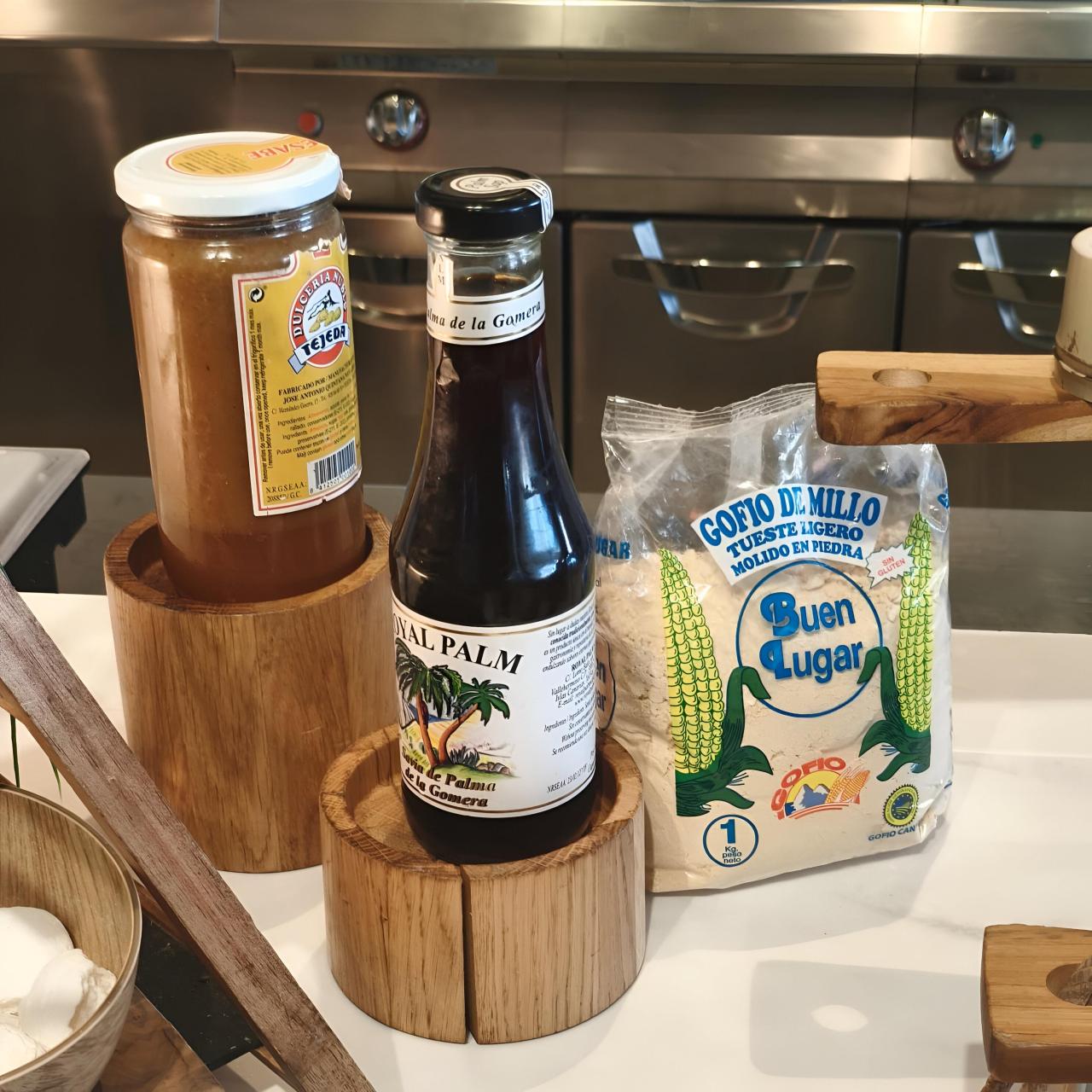 Productos canarios en el desayuno buffet del hotel Paradisus Gran Canaria.