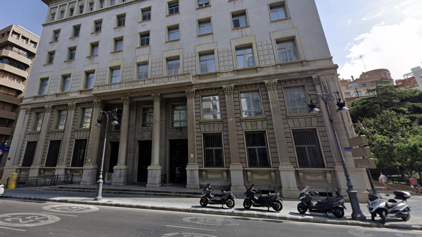 Antiguo edificio de Hacienda. EE