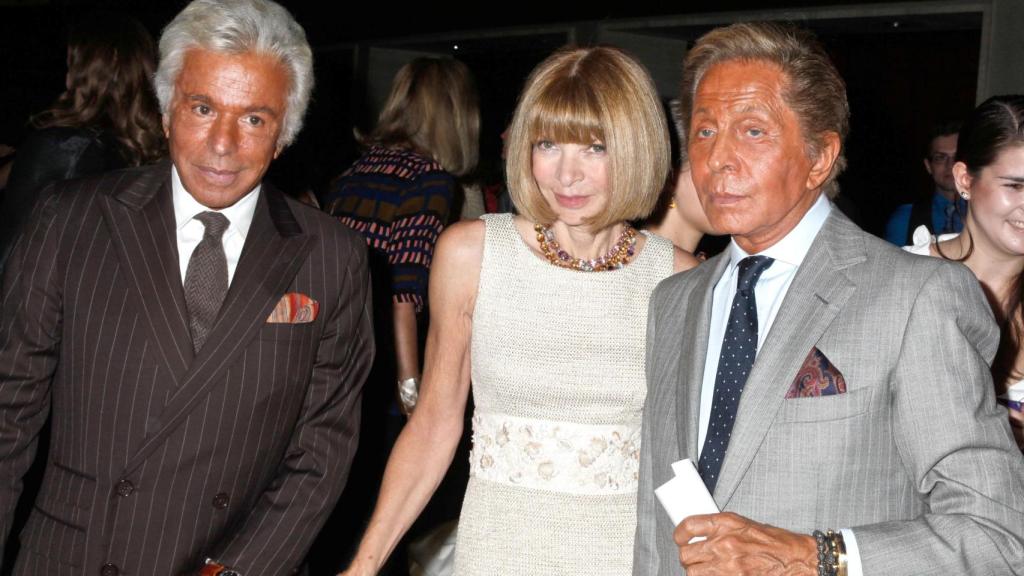 Valentino, junto a Anna Wintour y el que fue su gran amor, Giancarlo Giammetti.