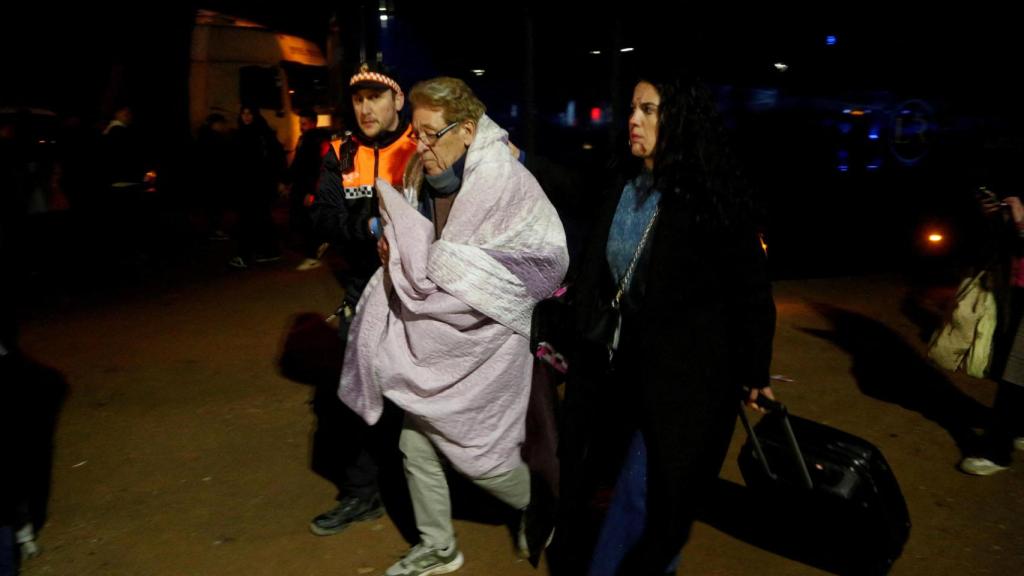 Imagen de la jornada de ayer tras el accidente.