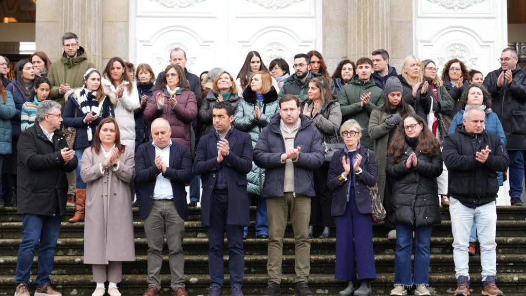 Minuto de silencio en la Diputación de Pontevedra.
