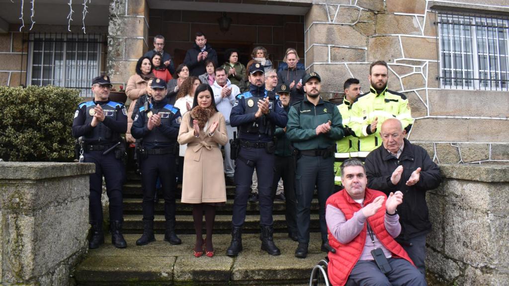 Minuto de silencio en Mos.