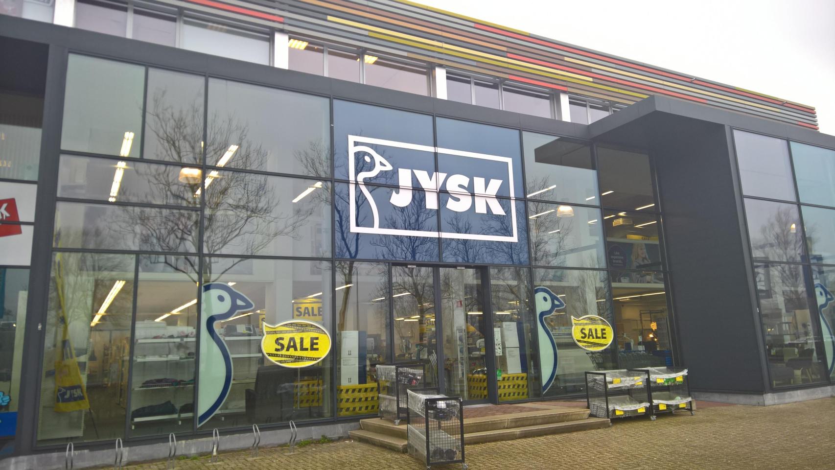 Fachada Jysk.