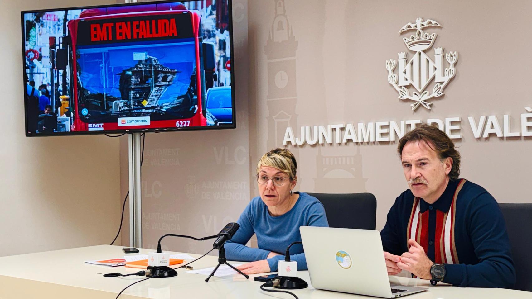 Papi Robles y Giuseppe Grezzi este martes en rueda de prensa. EE