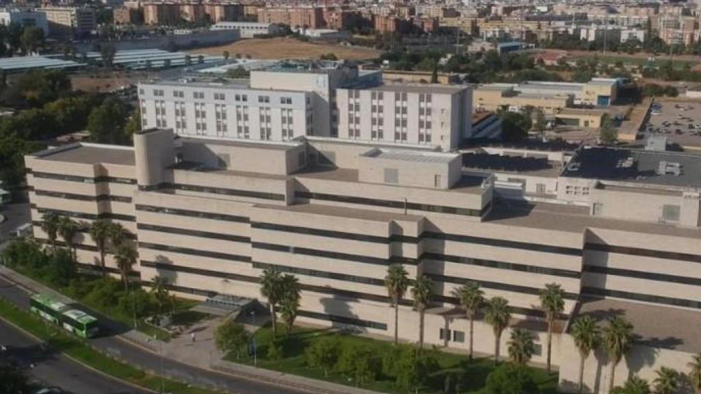 Vista aérea do Hospital Universitário Reina Sofia, em Córdoba.